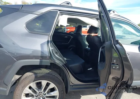 2024 Toyota Rav4 Xle Premium from USA, damaged, VIN 2T3A1RFV1RC416917